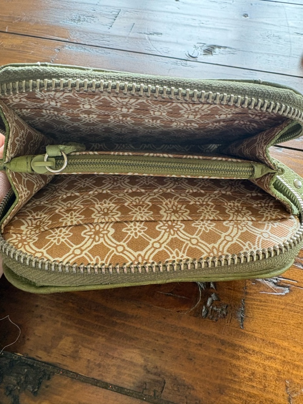 Fossil Green Leather Snap Wallet - Picture 5 of 7